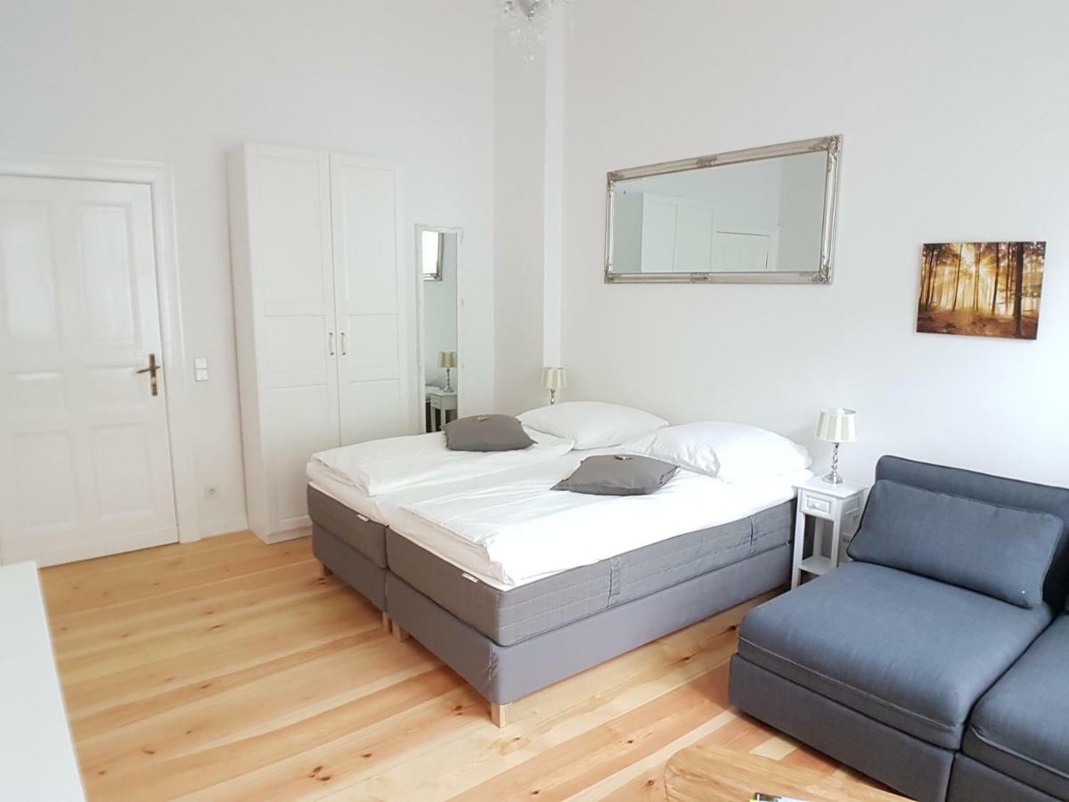 Lang Re By Rockchair Apartments L Superhost Status L 2 Bedrooms Boxspringbeds In City Center - Cozy Family & Business Flair Welcomes You! Берлин Экстерьер фото